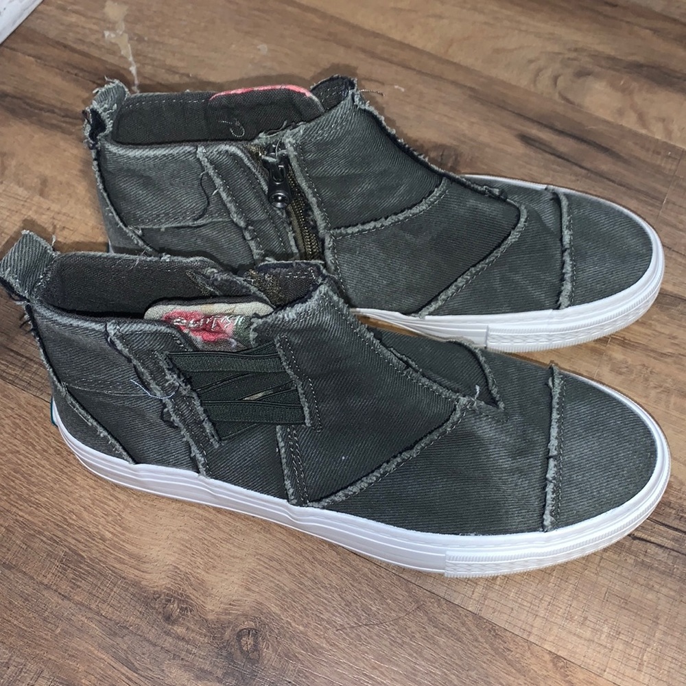 Side zipper shoes